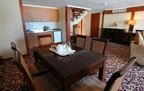 Retaj Al Bayt Suites Mecca 4*,