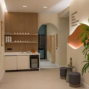 Otel Crowne Plaza - West *****